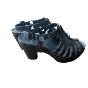 Black Dansko high-heeled sandals — size 38 (7/7.5 in US)